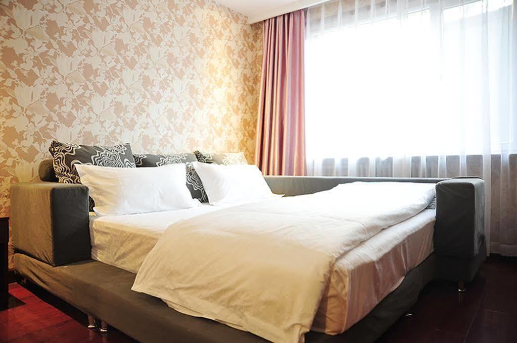 East Sacred Hotel Pechino Esterno foto